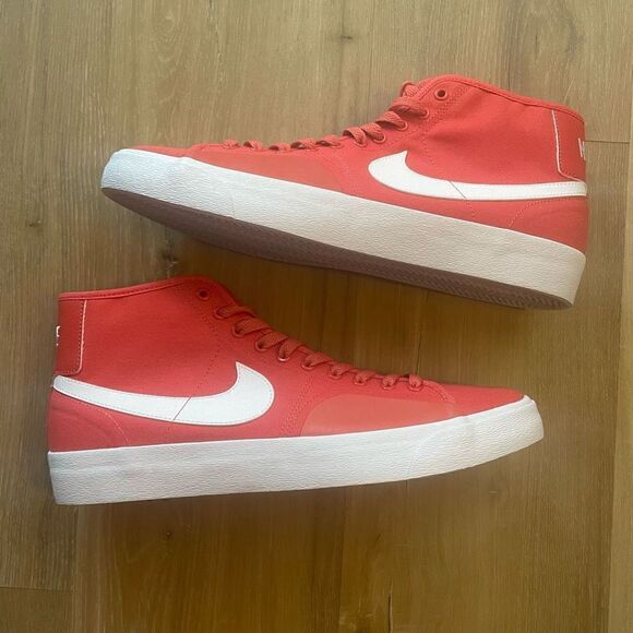 Nike SB Blazer Court Mid SB Lobster Men’s Size 11 New - Picture 1 of 10